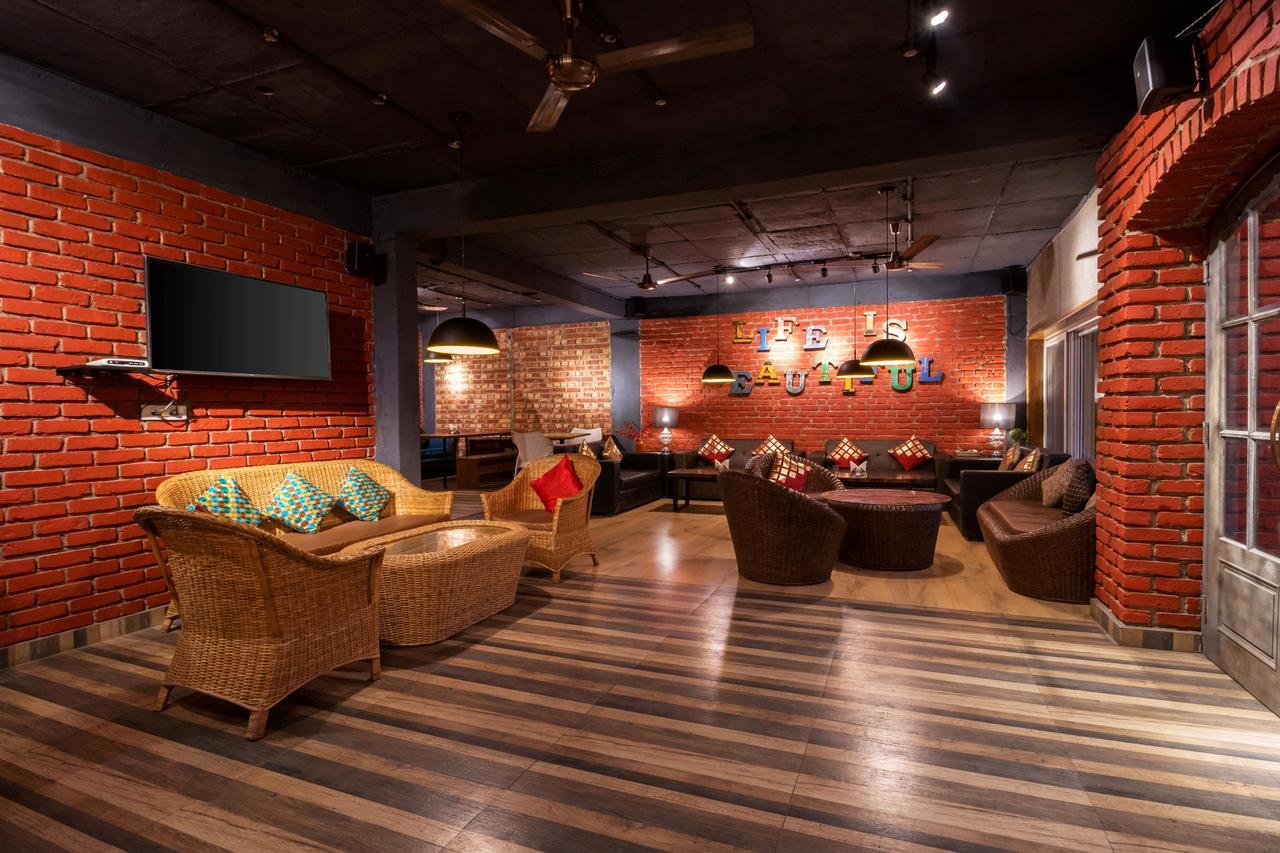 Nirvana Lodge And Lounge Mussoorie Exterior photo