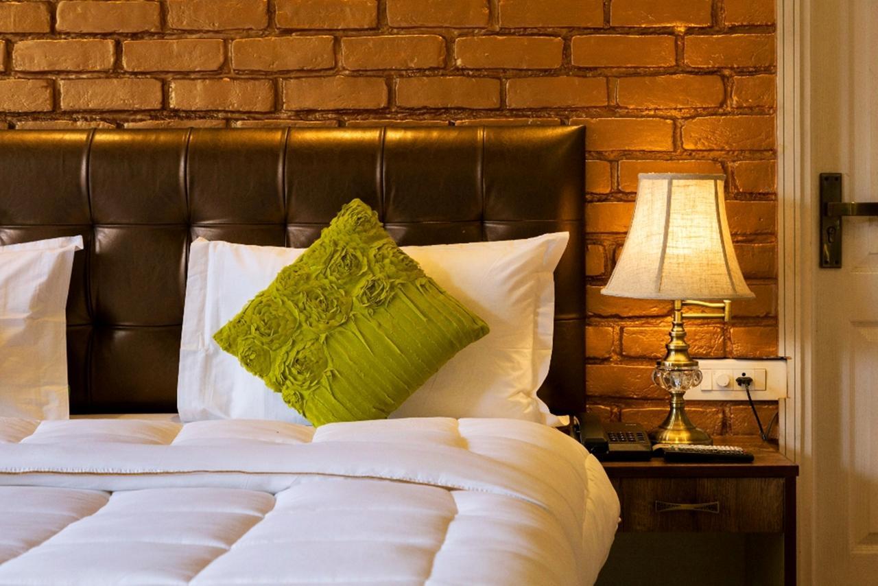 Nirvana Lodge And Lounge Mussoorie Exterior photo