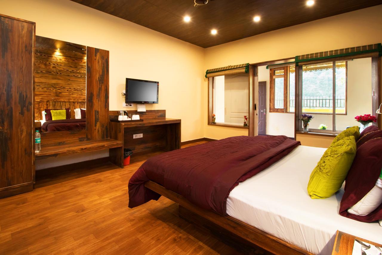 Nirvana Lodge And Lounge Mussoorie Exterior photo