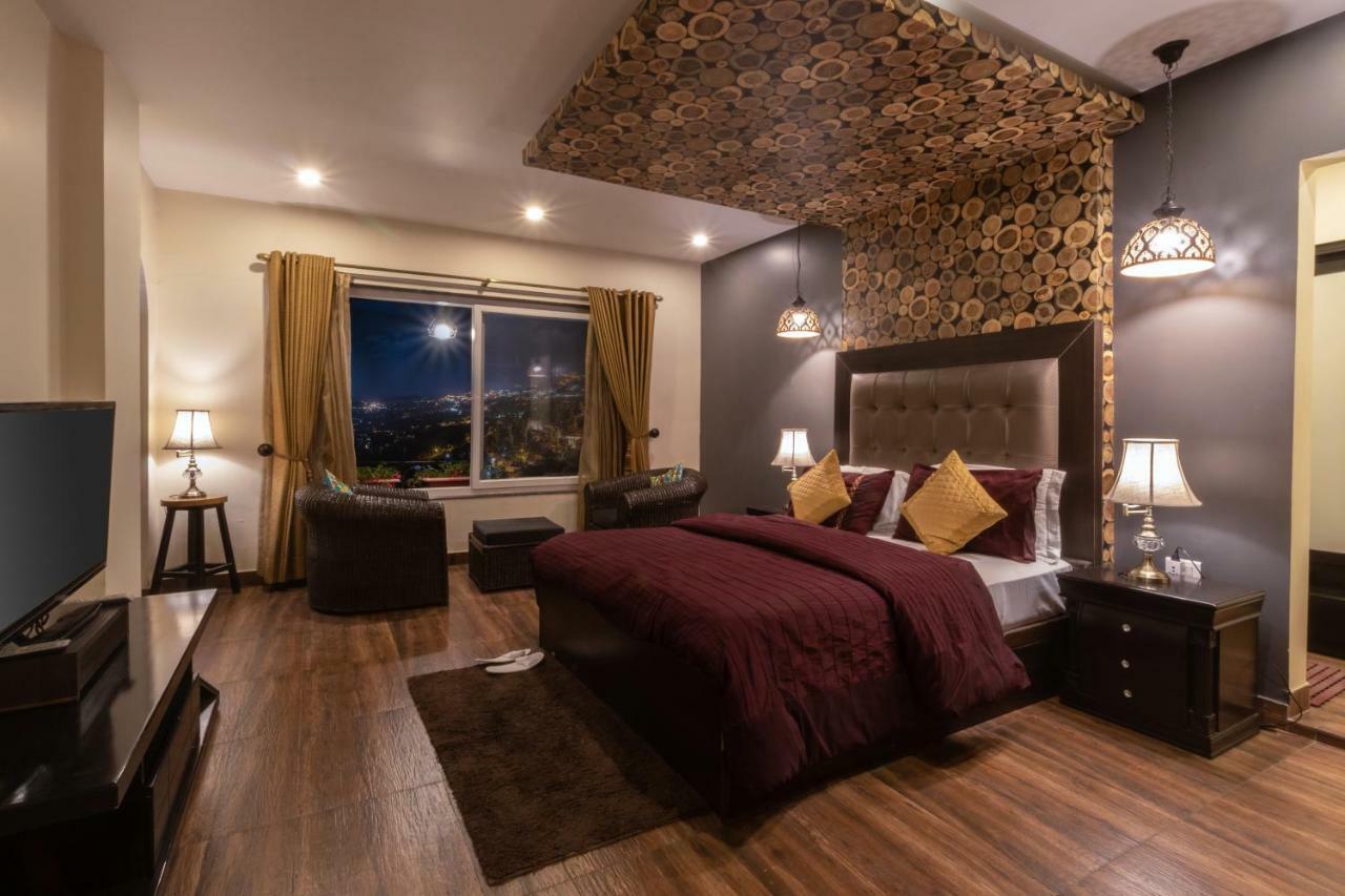 Nirvana Lodge And Lounge Mussoorie Exterior photo