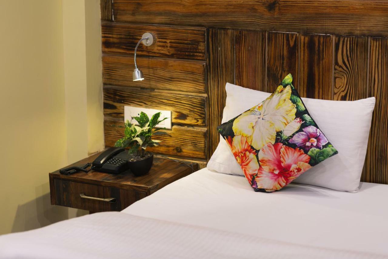 Nirvana Lodge And Lounge Mussoorie Exterior photo
